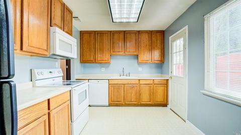 348 S Orchard Ave, Vacaville, CA 95688 photo 13