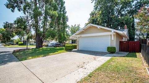 348 S Orchard Ave, Vacaville, CA 95688 photo 2
