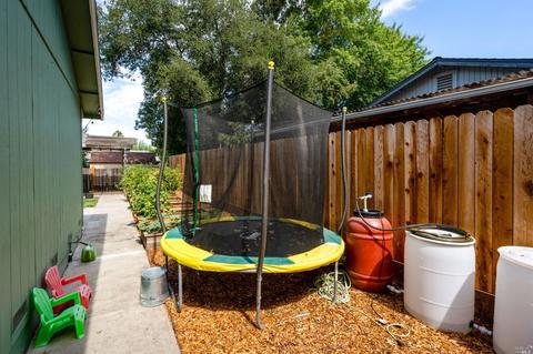 955 Springfield Ct, Windsor, CA 95492 photo 32