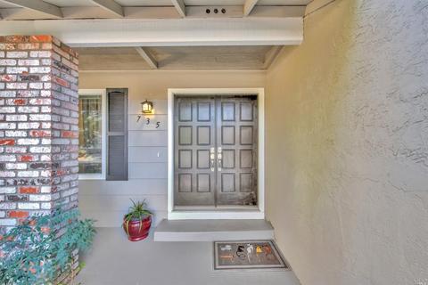 735 Brookside Dr, Vacaville, CA 95688 photo 3