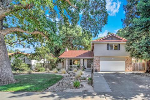 735 Brookside Dr, Vacaville, CA 95688 photo 1