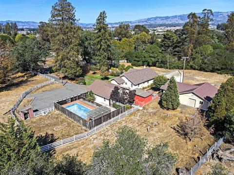 9799 Willow Ave, Cotati, CA 94931 photo 2