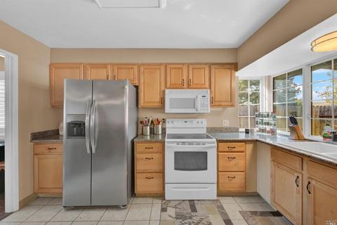 725 N Almond St, Dixon, CA 95620 photo 26