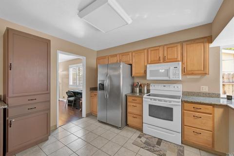 725 N Almond St, Dixon, CA 95620 photo 27