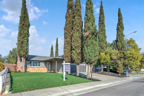 725 N Almond St, Dixon, CA 95620 photo 5