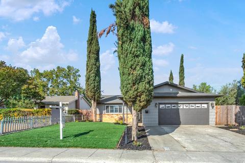 725 N Almond St, Dixon, CA 95620 photo 1