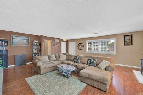 725 N Almond St, Dixon, CA 95620 photo 15