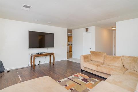 223 Daffodil Dr, Fairfield, CA 94533 photo 9