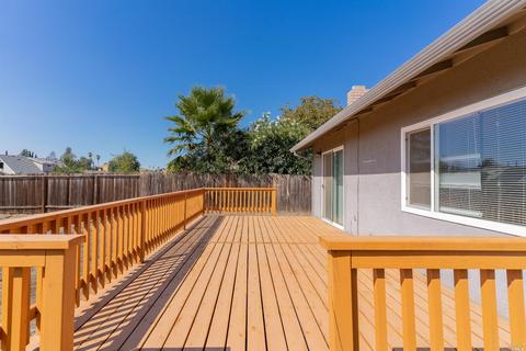 223 Daffodil Dr, Fairfield, CA 94533 photo 31