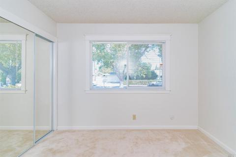 223 Daffodil Dr, Fairfield, CA 94533 photo 21