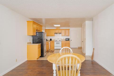 223 Daffodil Dr, Fairfield, CA 94533 photo 15