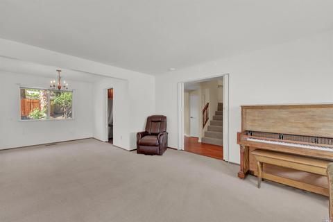 149 Mesa Ct, Vacaville, CA 95687 photo 8