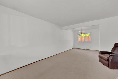 149 Mesa Ct, Vacaville, CA 95687 photo 7