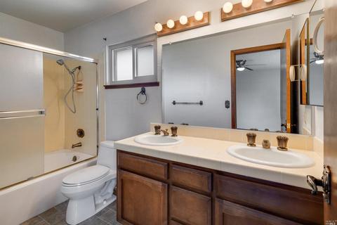 114 Smith Ct, Healdsburg, CA 95448 photo 14