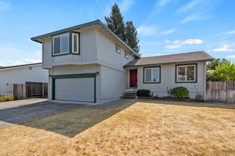 114 Smith Ct, Healdsburg, CA 95448 photo 2