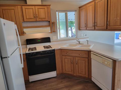 141 Wade Dr, Windsor, CA 95492 photo 8