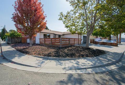 320 Inverness Dr, Vallejo, CA 94589 photo 3