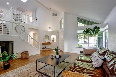316 La Quinta Dr, Windsor, CA 95492 photo 7