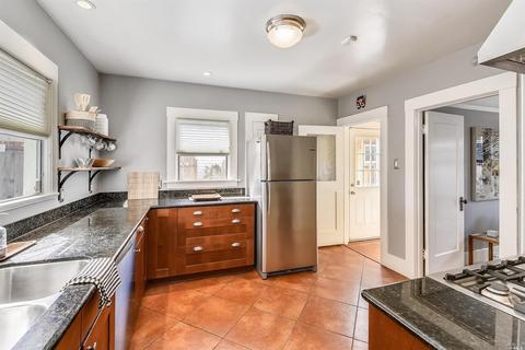 917 Alameda St, Vallejo, CA 94590 photo 16