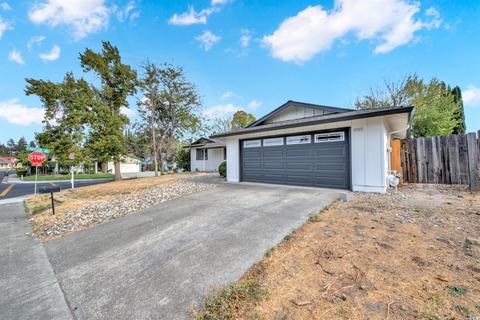 2901 Owens Ct, Fairfield, CA 94534 photo 4