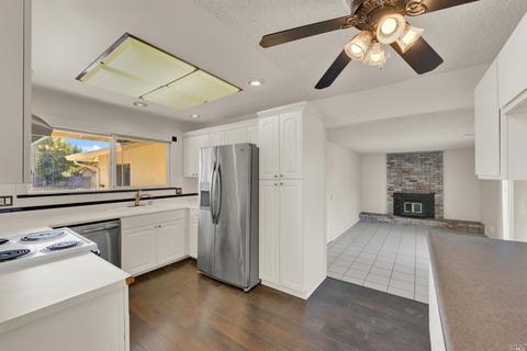 345 Honeysuckle Dr, Fairfield, CA 94533 photo 12