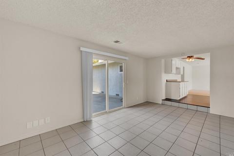 345 Honeysuckle Dr, Fairfield, CA 94533 photo 25