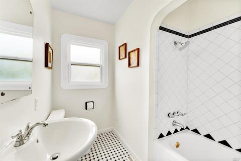1634 Alabama St, Vallejo, CA 94590 photo 22
