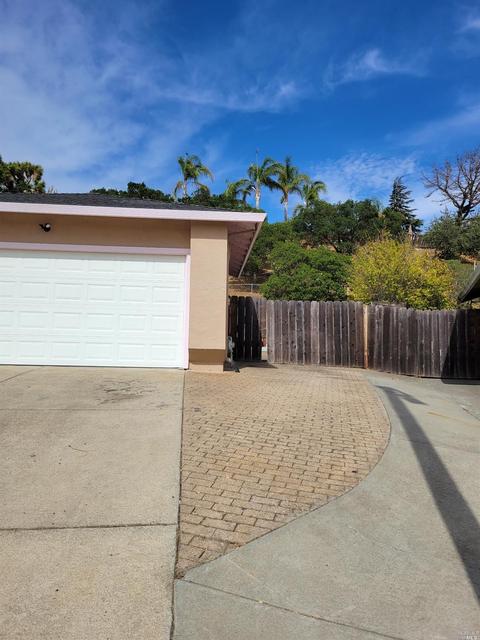 131 Oleander Ct, Vallejo, CA 94591 photo 4