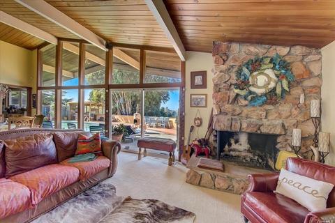 1237 Del Mar Ave, Vallejo, CA 94589 photo 4