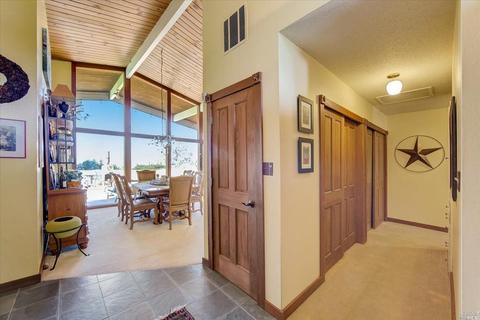 1237 Del Mar Ave, Vallejo, CA 94589 photo 2