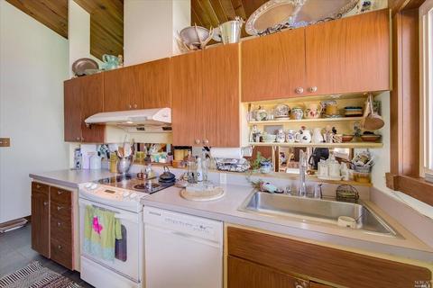 1237 Del Mar Ave, Vallejo, CA 94589 photo 13