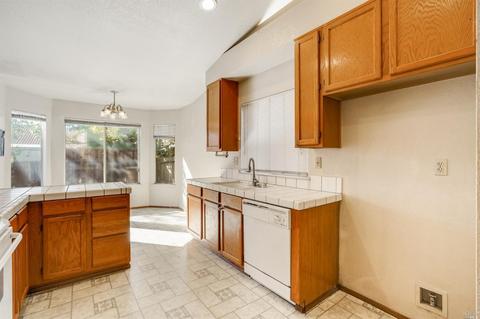 360 Biggs Ct, Windsor, CA 95492 photo 15
