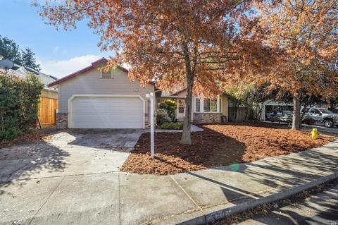 360 Biggs Ct, Windsor, CA 95492 photo 2