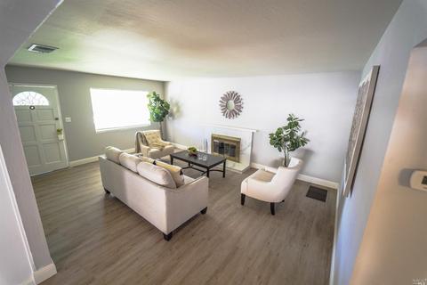 2239 Cambridge Dr, Fairfield, CA 94533 photo 3