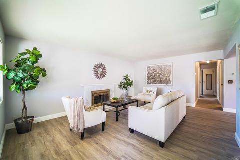 2239 Cambridge Dr, Fairfield, CA 94533 photo 2