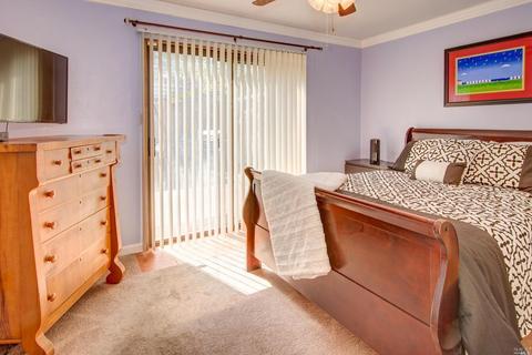 447 Ladera Dr, Vallejo, CA 94591 photo 3