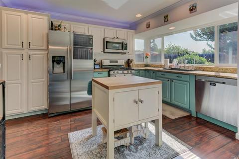 2042 Davis Dr, Fairfield, CA 94533 photo 14