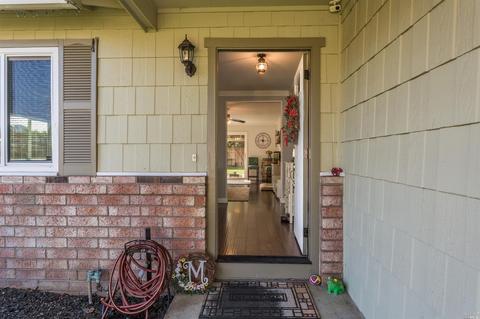 2042 Davis Dr, Fairfield, CA 94533 photo 5