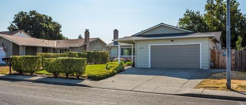 2042 Davis Dr, Fairfield, CA 94533 photo 2