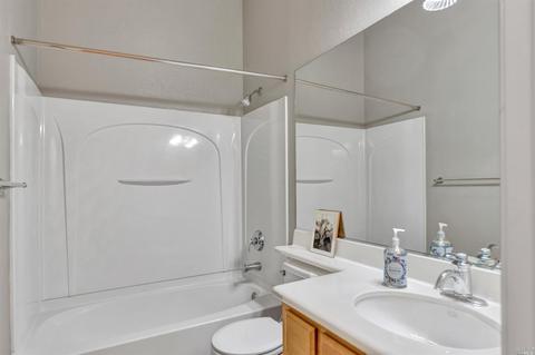 7816 Caracena Ct, Vallejo, CA 94591 photo 17