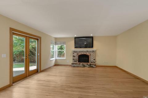 424 Skylark St, Windsor, CA 95492 photo 8