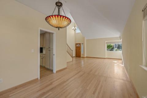 424 Skylark St, Windsor, CA 95492 photo 9