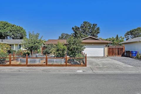 414 Bluebird Dr, Windsor, CA 95492 photo 1