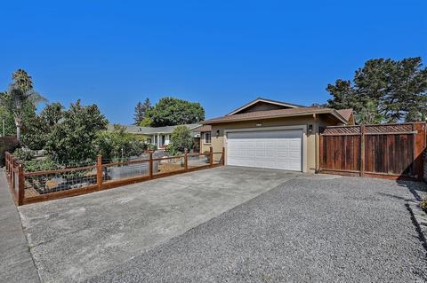 414 Bluebird Dr, Windsor, CA 95492 photo 2
