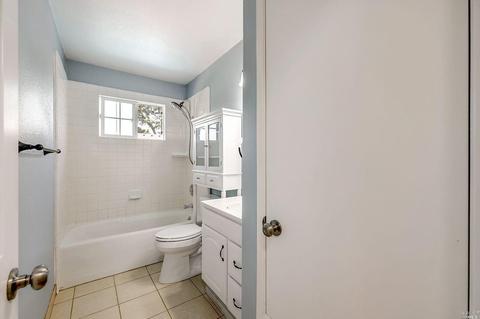 414 Bluebird Dr, Windsor, CA 95492 photo 39