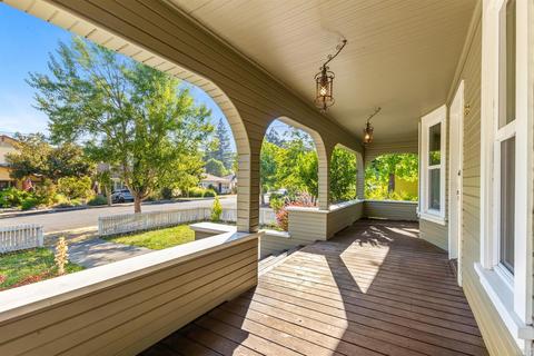 216 Redwood Ave, Willits, CA 95490 photo 3