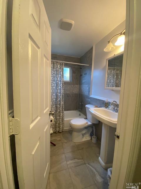 686 Chester Dr, Pittsburg, CA 94565 photo 17