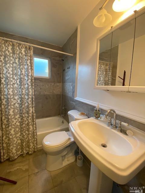 686 Chester Dr, Pittsburg, CA 94565 photo 16
