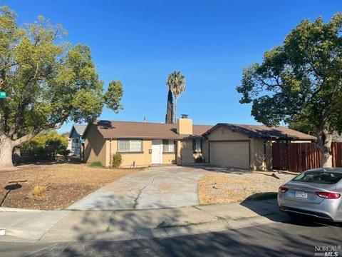 686 Chester Dr, Pittsburg, CA 94565 photo 3