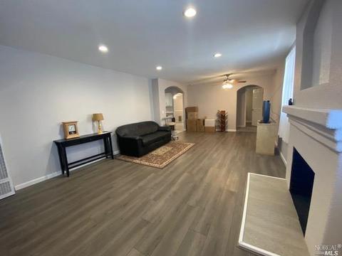 686 Chester Dr, Pittsburg, CA 94565 photo 12